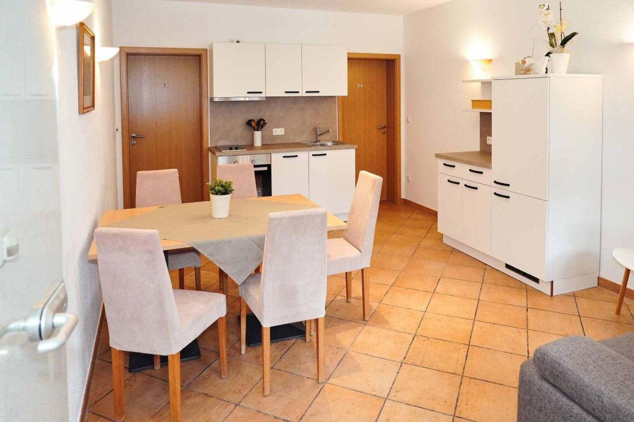 Apartmán Restaurant - Garni Bei Peppo Ebern Exteriér fotografie